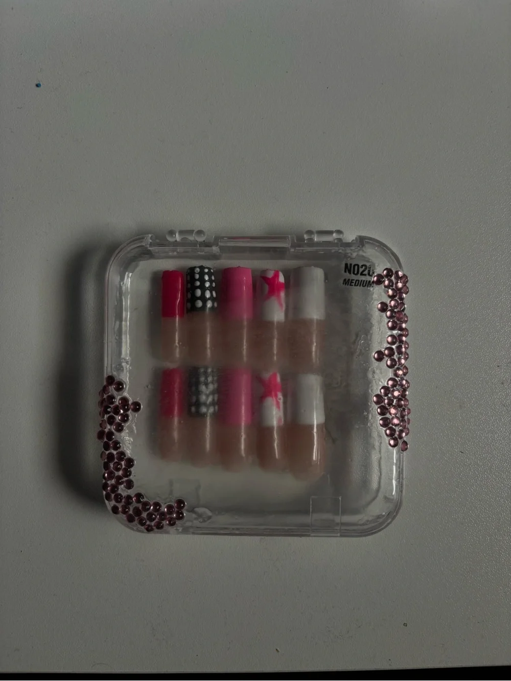 Pink & White Press-On Nail Set